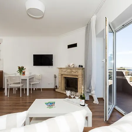 דירה Jantar - Penthouse Sea View Morska קולובז'ג